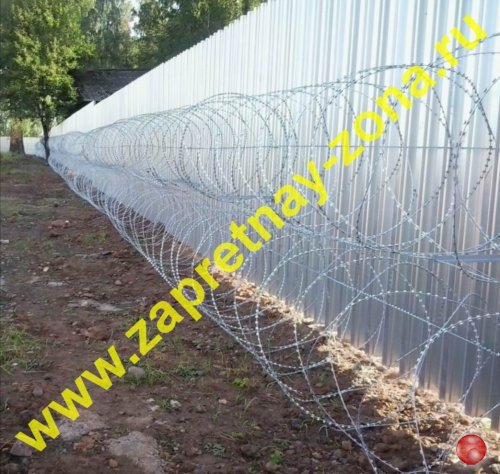Монтаж инженерных заграждений из колючей проволоки Егоза